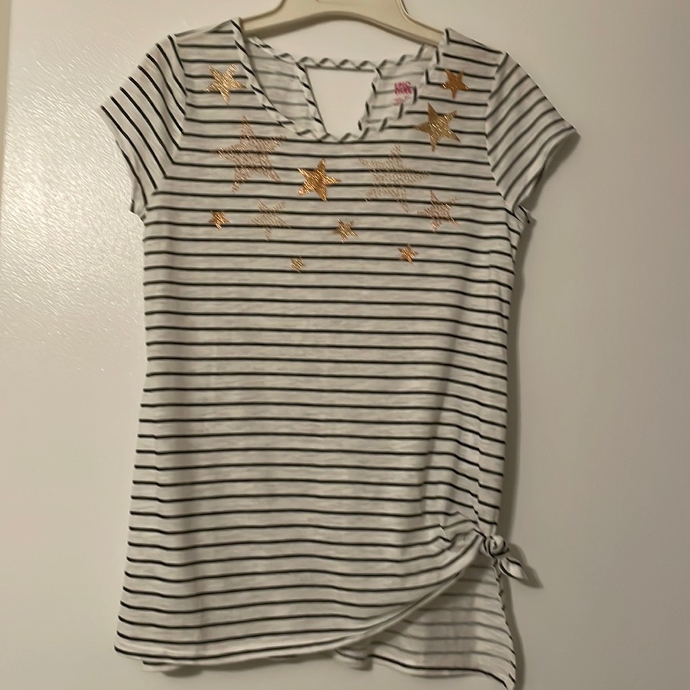 EPIC THREADS GIRLS TOP.